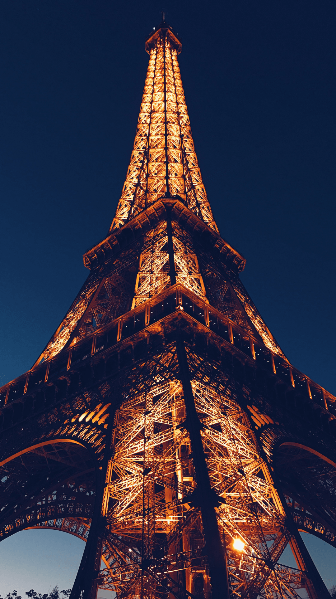 Eiffel Tower visits